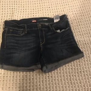 Levi shorts